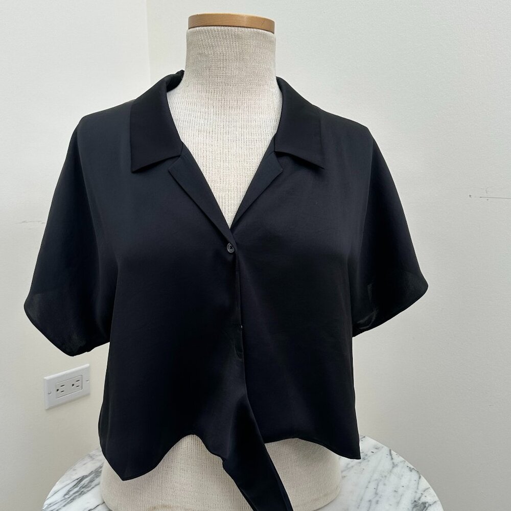 Women's Aritzia Sleeveless Blouse